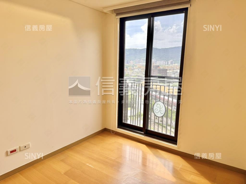 專任［昇陽明］景觀兩房房屋室內格局與周邊環境