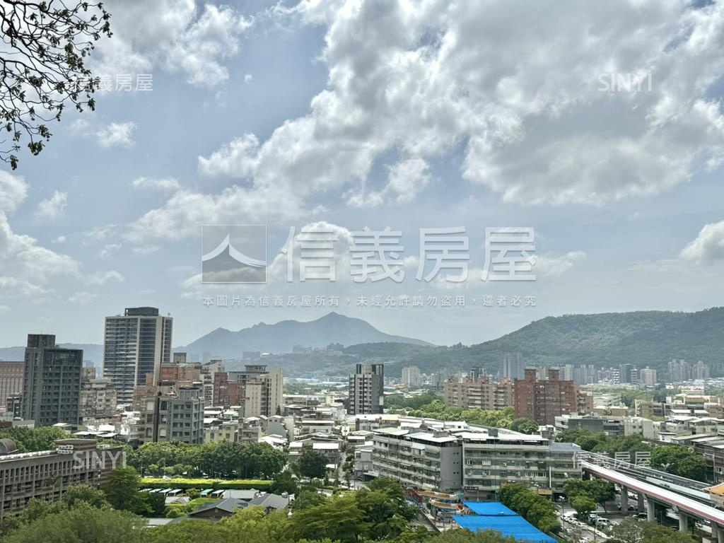 專任［昇陽明］景觀兩房房屋室內格局與周邊環境