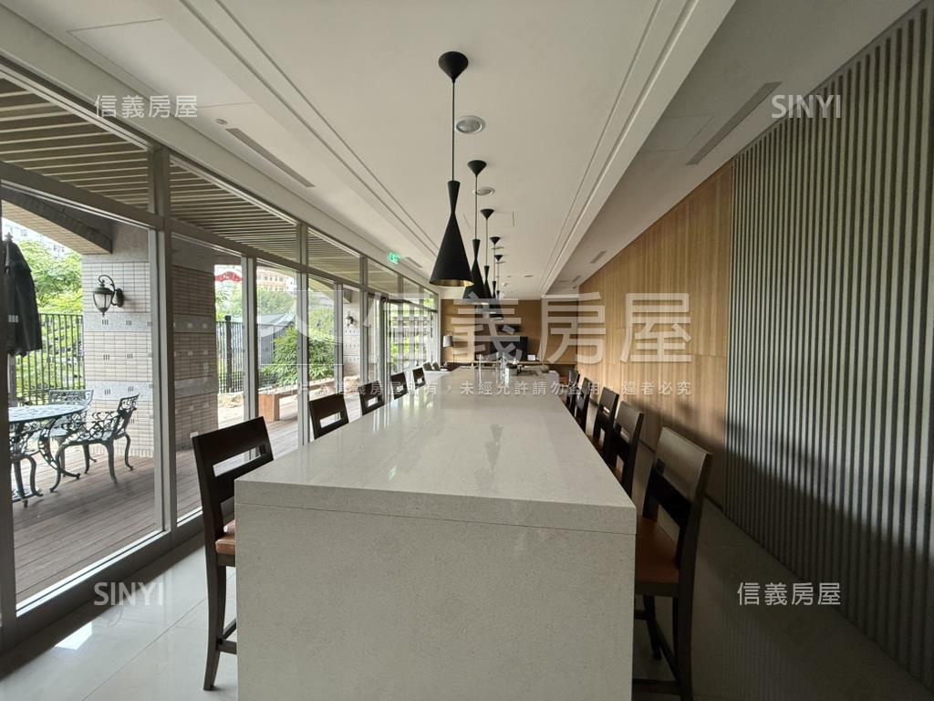 專任［昇陽明］景觀兩房房屋室內格局與周邊環境