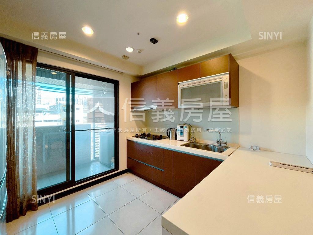 中港首璽裝潢兩房平車美屋房屋室內格局與周邊環境