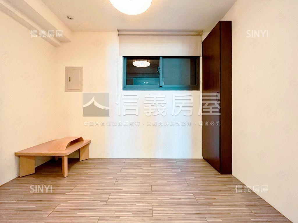 中港首璽裝潢兩房平車美屋房屋室內格局與周邊環境