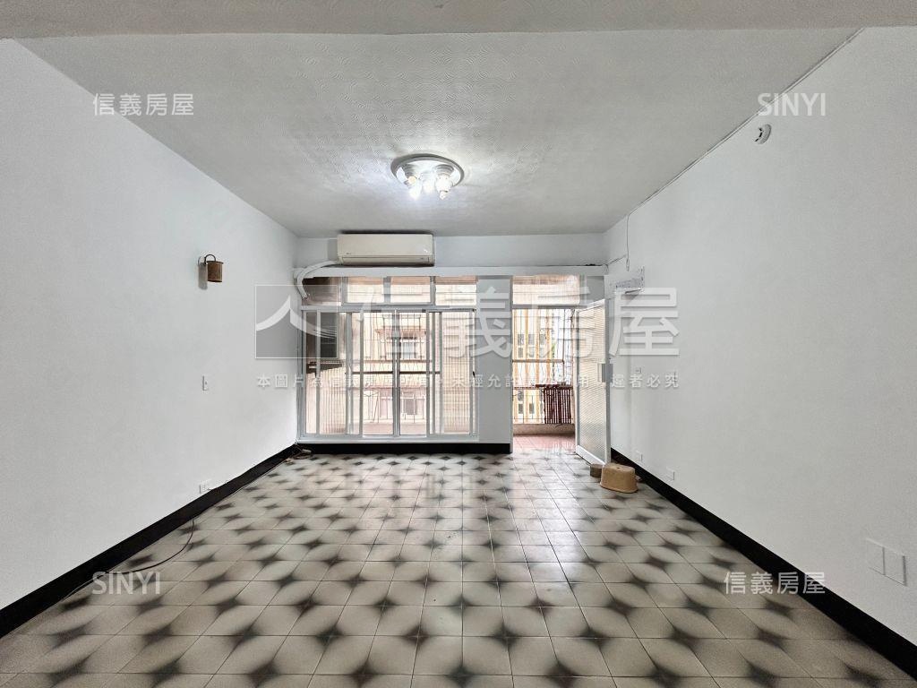 中華路捷運邊間三房公寓房屋室內格局與周邊環境