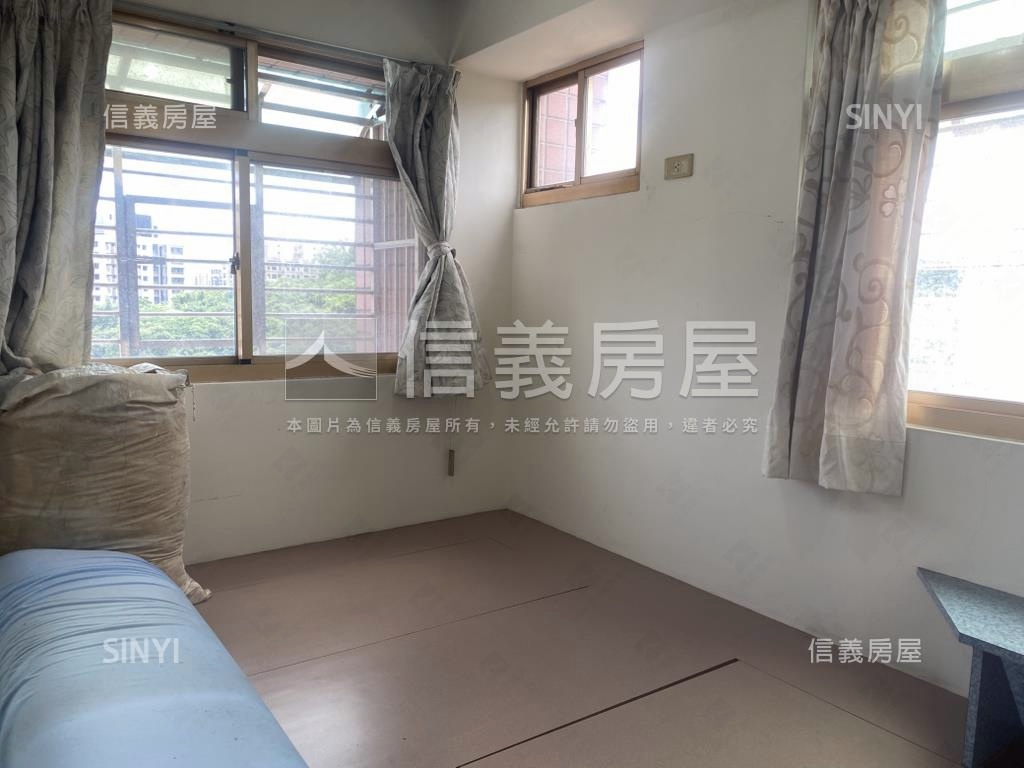 維多利亞★電梯景觀大兩房房屋室內格局與周邊環境