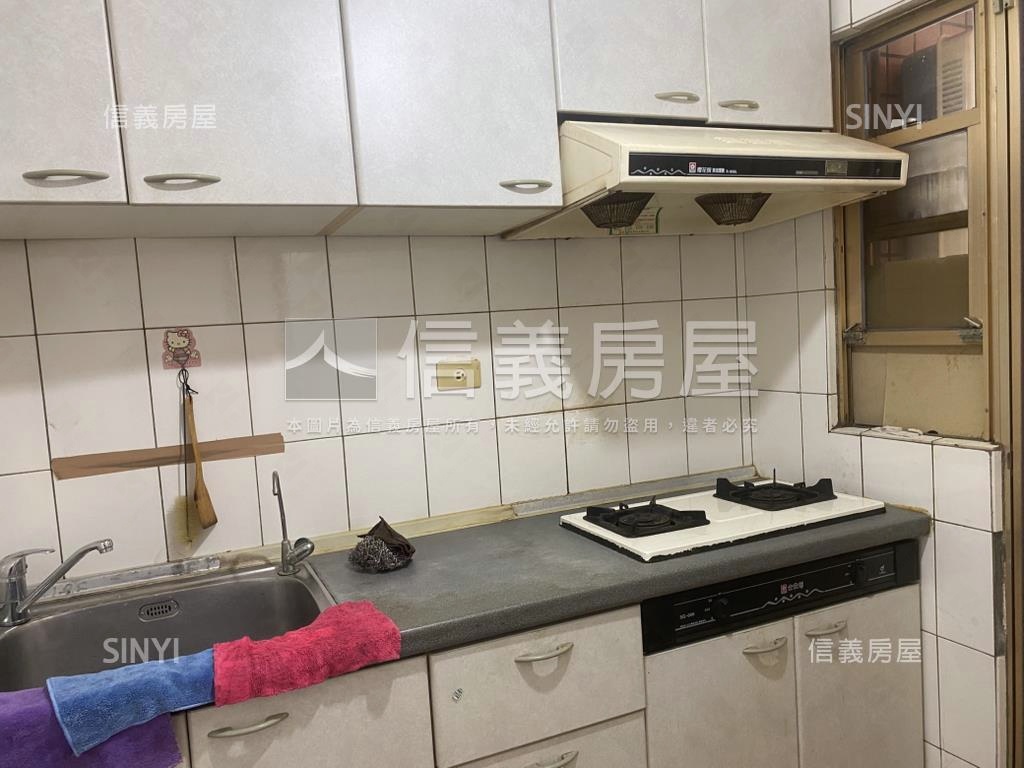 維多利亞★電梯景觀大兩房房屋室內格局與周邊環境
