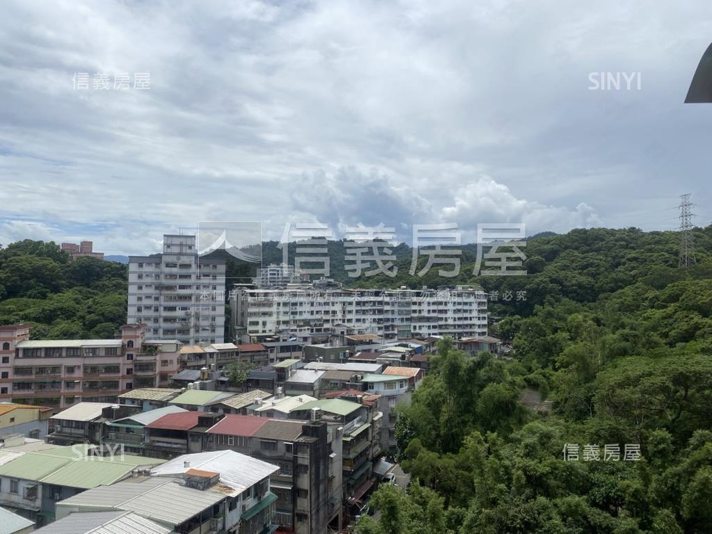 維多利亞★電梯景觀大兩房房屋室內格局與周邊環境