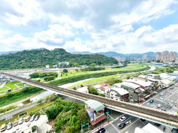 稙村秀捷運高樓河岸景觀