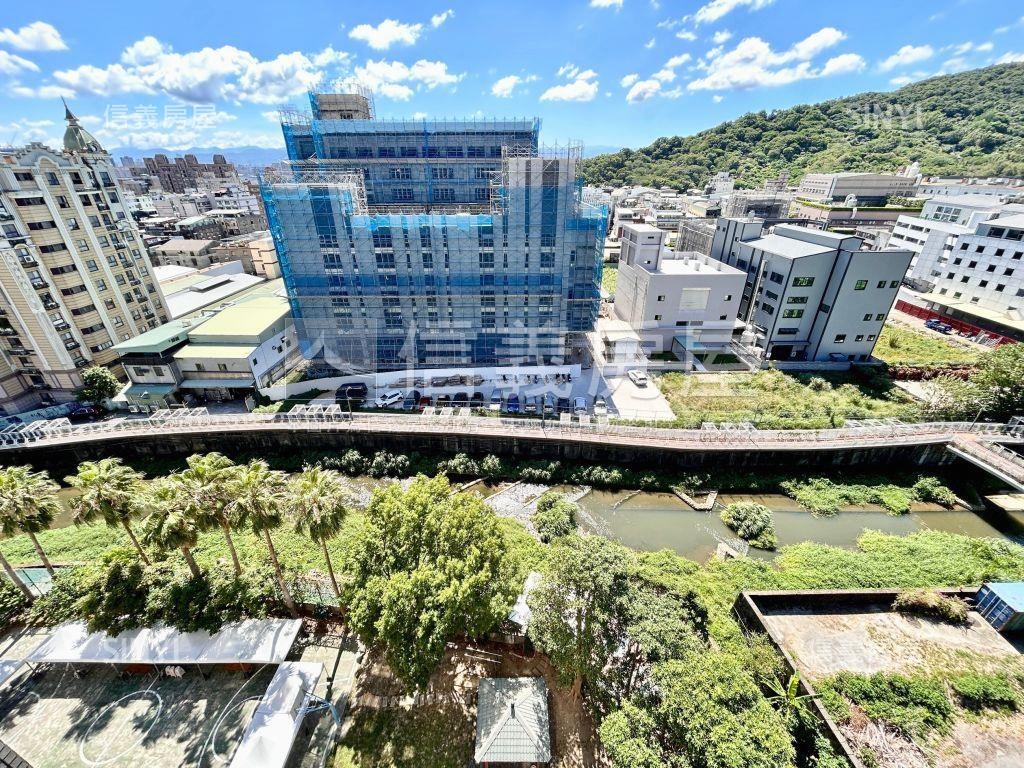 神話景觀電梯兩房房屋室內格局與周邊環境