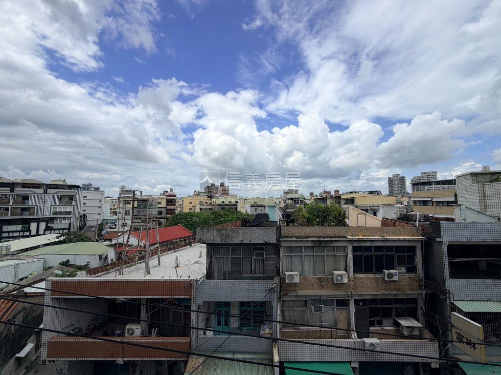 市區屋況美好收租黃金店面房屋室內格局與周邊環境