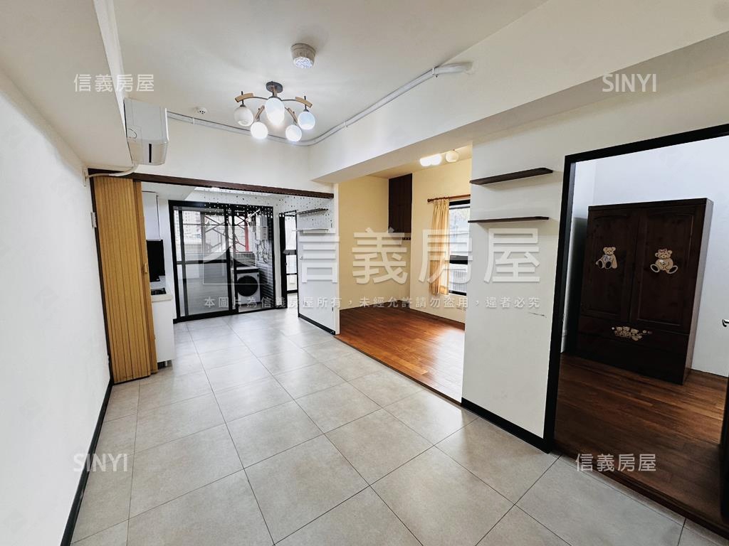 府中贊三房車位房屋室內格局與周邊環境