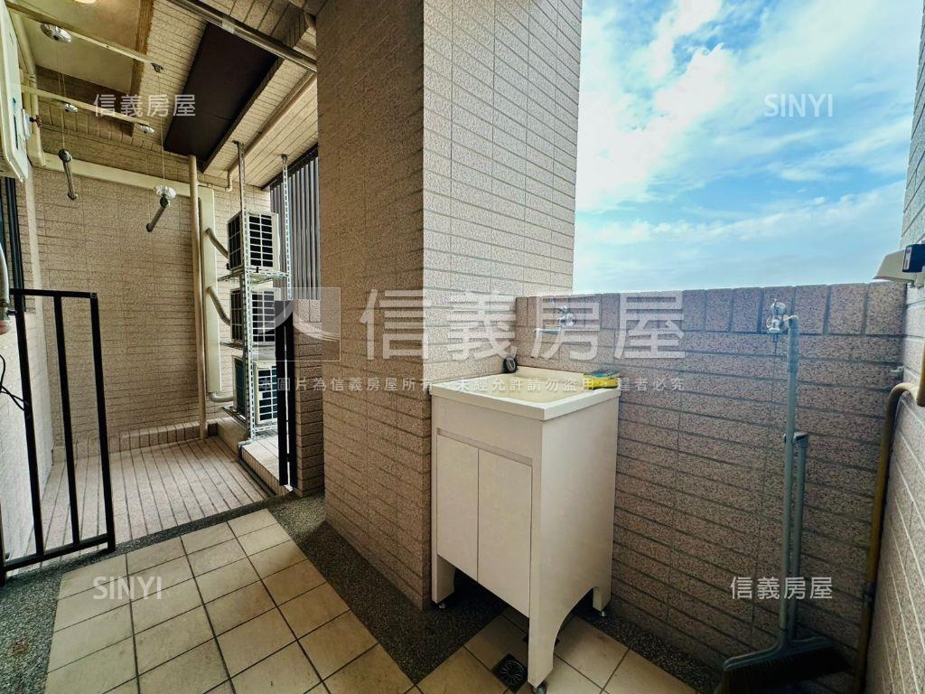 ＧＲＥＥＮ１兩房平車房屋室內格局與周邊環境