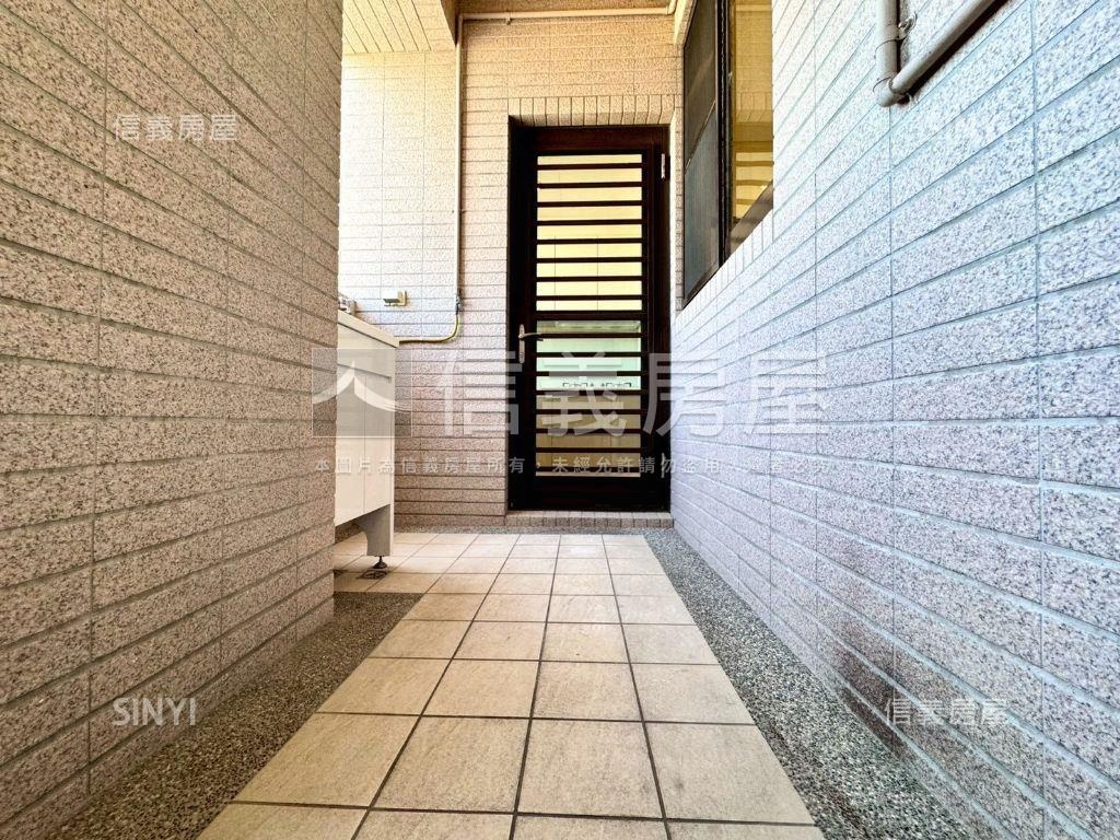 ＧＲＥＥＮ１兩房平車房屋室內格局與周邊環境