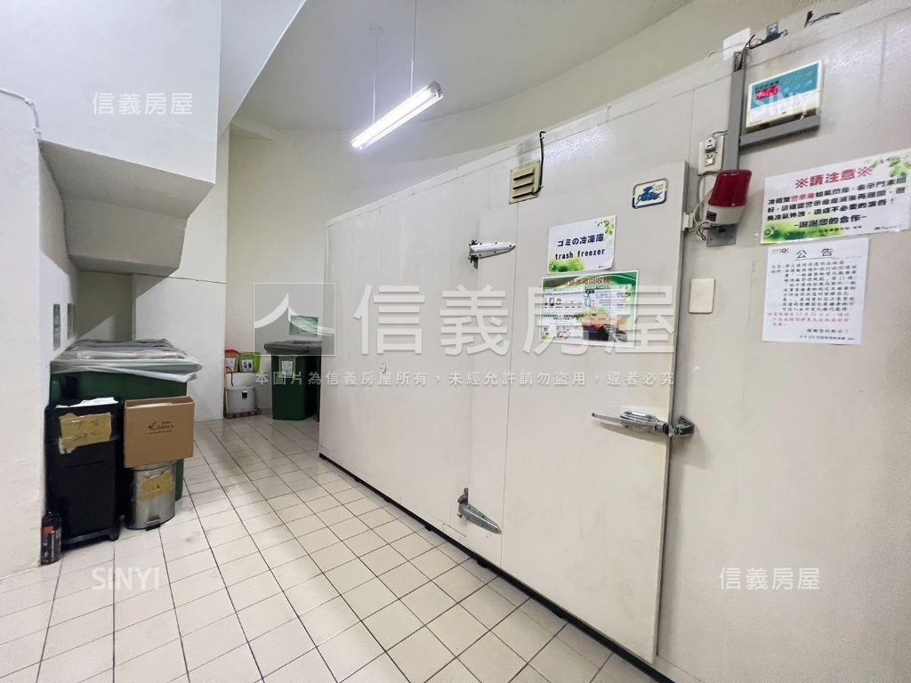 太子１０１。豪邸三房車位房屋室內格局與周邊環境