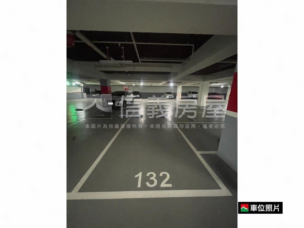 高鐵特區－富旺世界之翼房屋室內格局與周邊環境