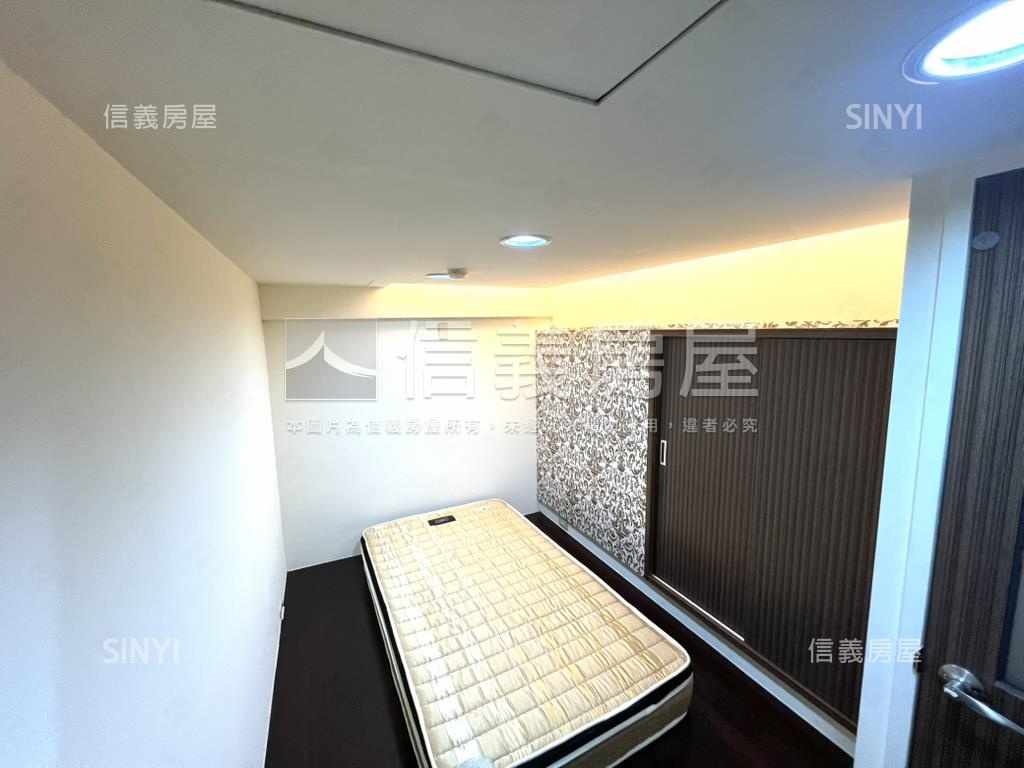 專任高鐵低總價美屋附車位房屋室內格局與周邊環境