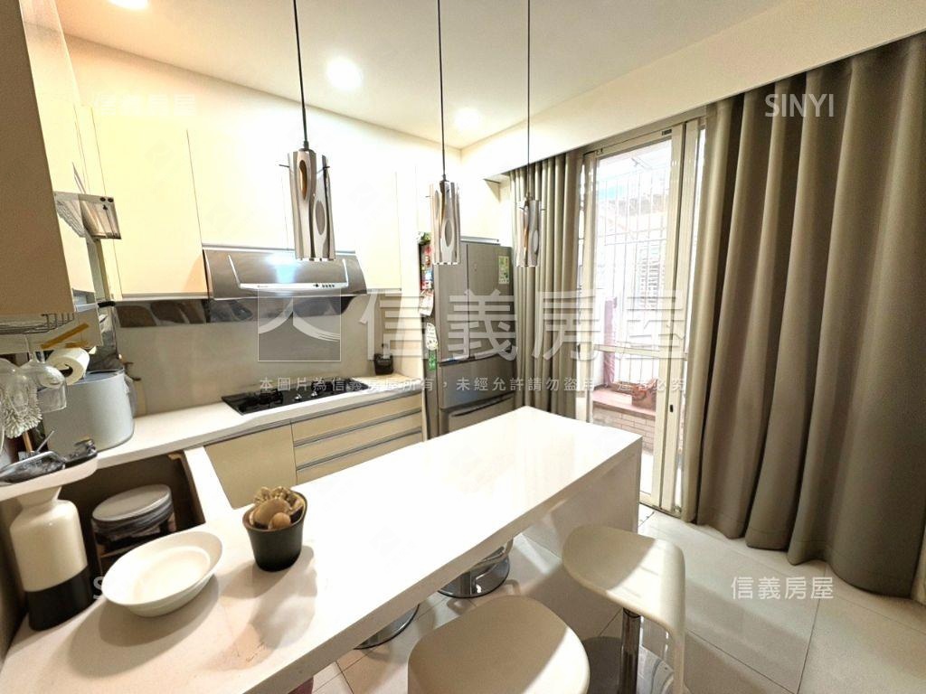 【專任】精緻三樓美宅房屋室內格局與周邊環境