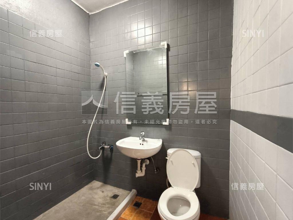 近德賢商圈３樓機能公寓房屋室內格局與周邊環境