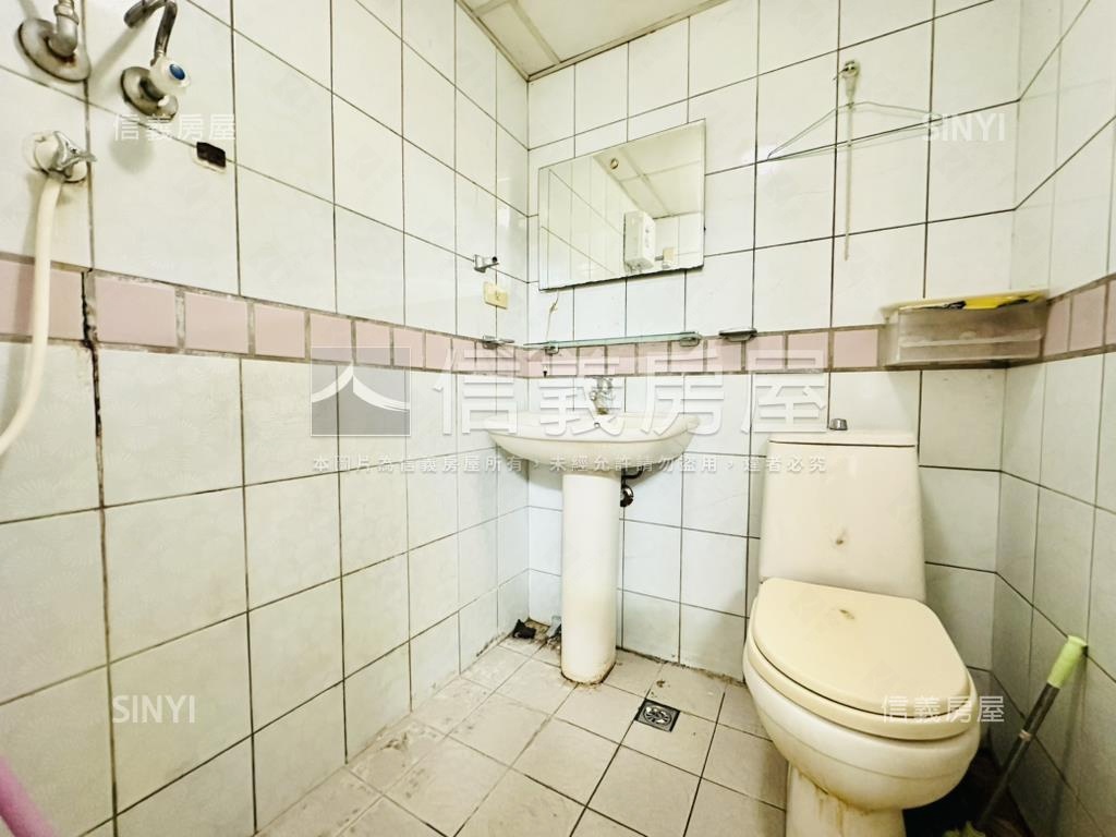 近中興大學高樓美視野套房房屋室內格局與周邊環境