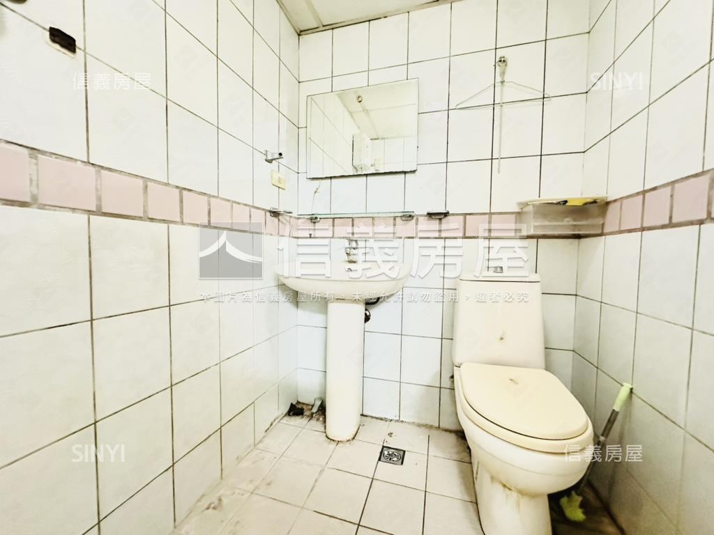 近中興大學高樓美視野套房房屋室內格局與周邊環境