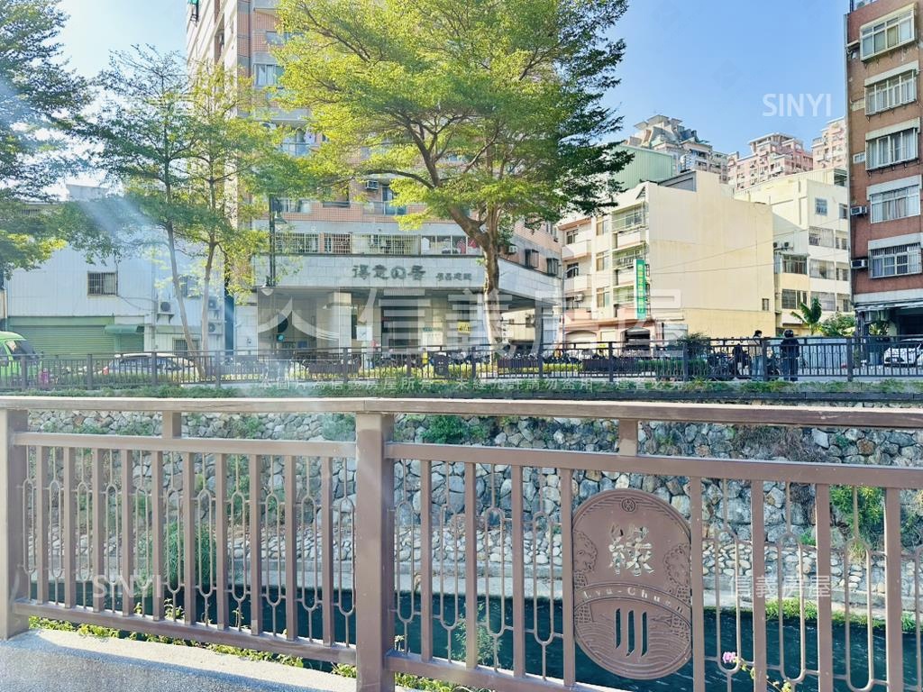 近中興大學高樓美視野套房房屋室內格局與周邊環境