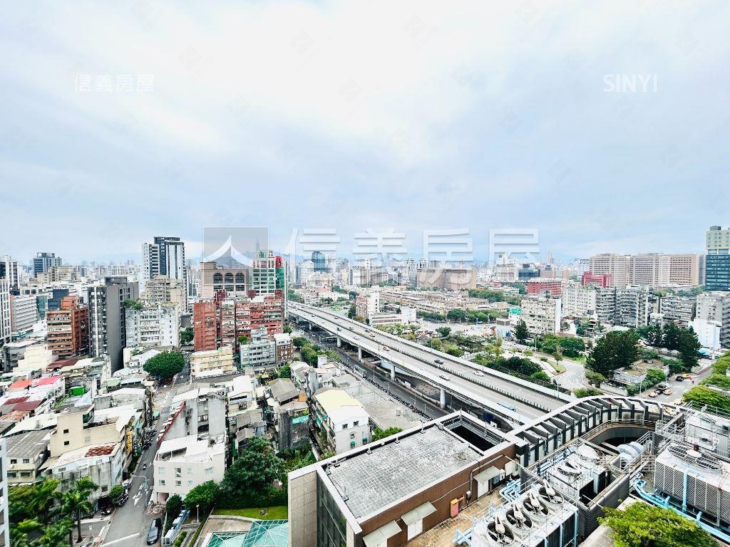 京站可看屋高樓層房屋室內格局與周邊環境