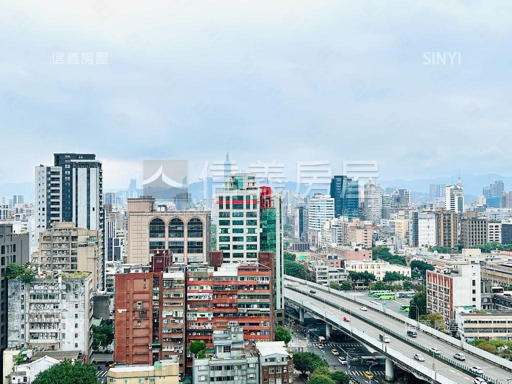 京站可看屋高樓層房屋室內格局與周邊環境