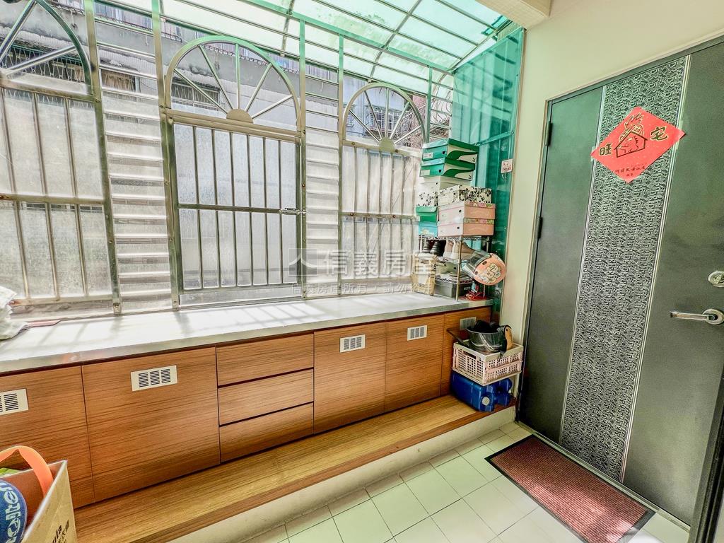 板橋裝潢三房面寬採光房屋室內格局與周邊環境