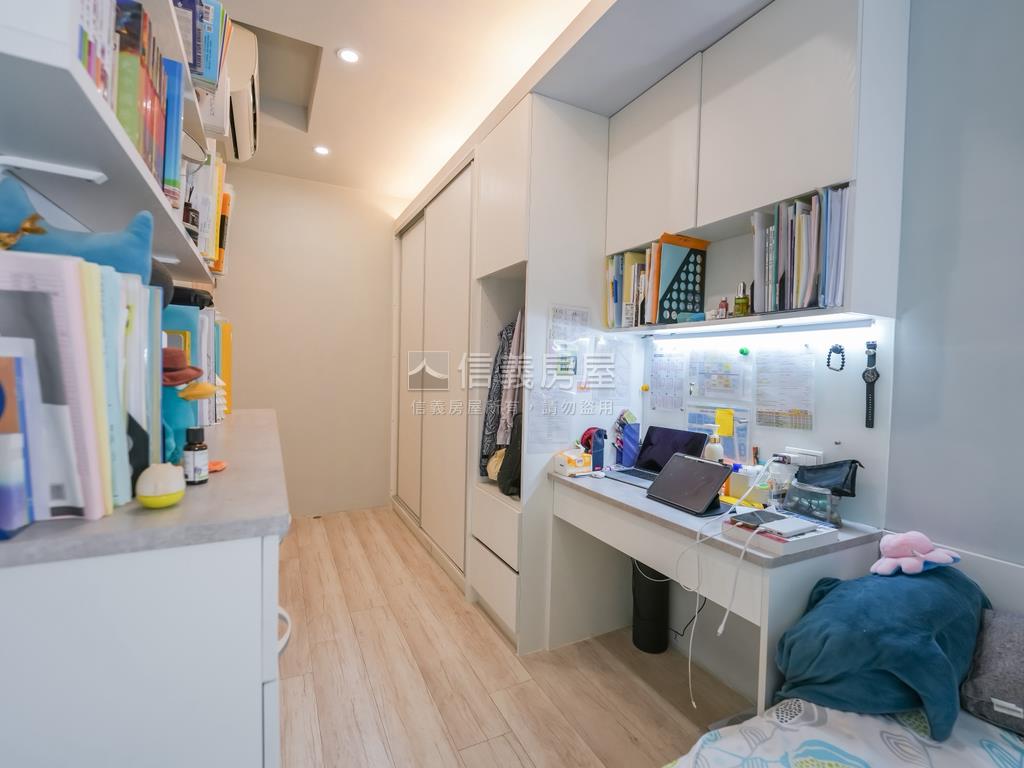 聚寶裝潢三房面寬採光房屋室內格局與周邊環境