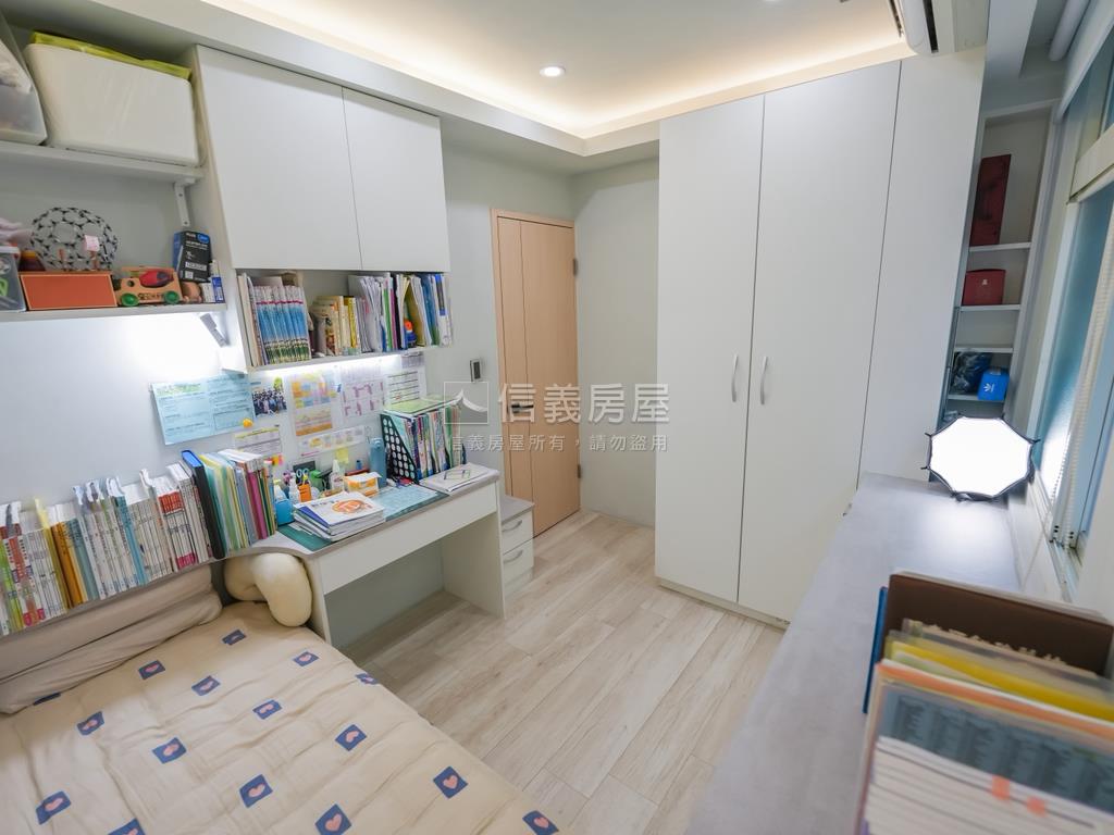 聚寶裝潢三房面寬採光房屋室內格局與周邊環境