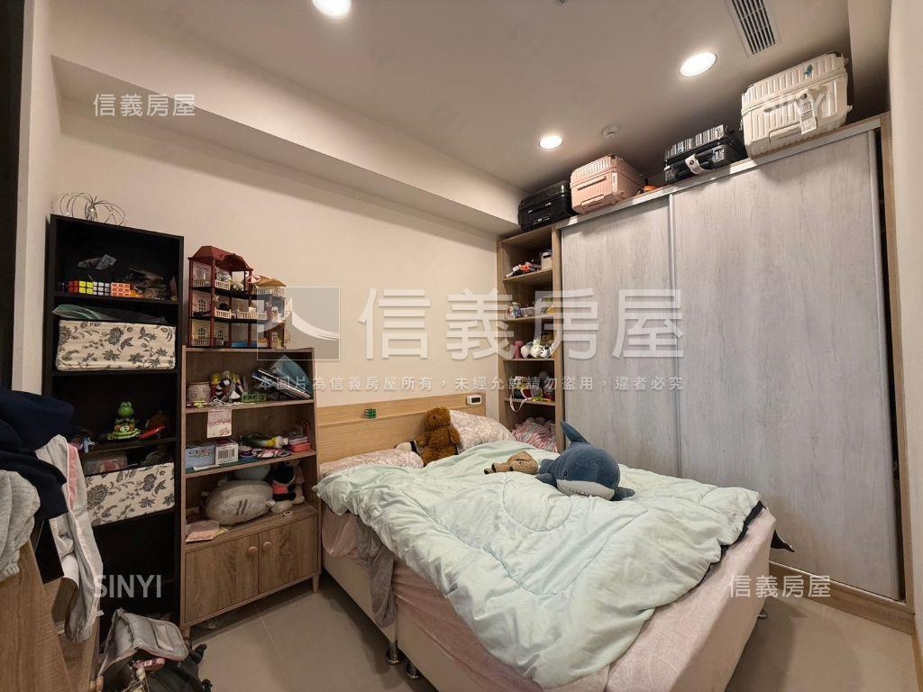 江南大宅景觀戶房屋室內格局與周邊環境