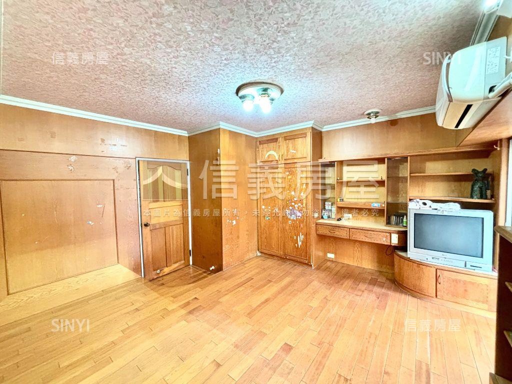 近五權車站住店房屋室內格局與周邊環境
