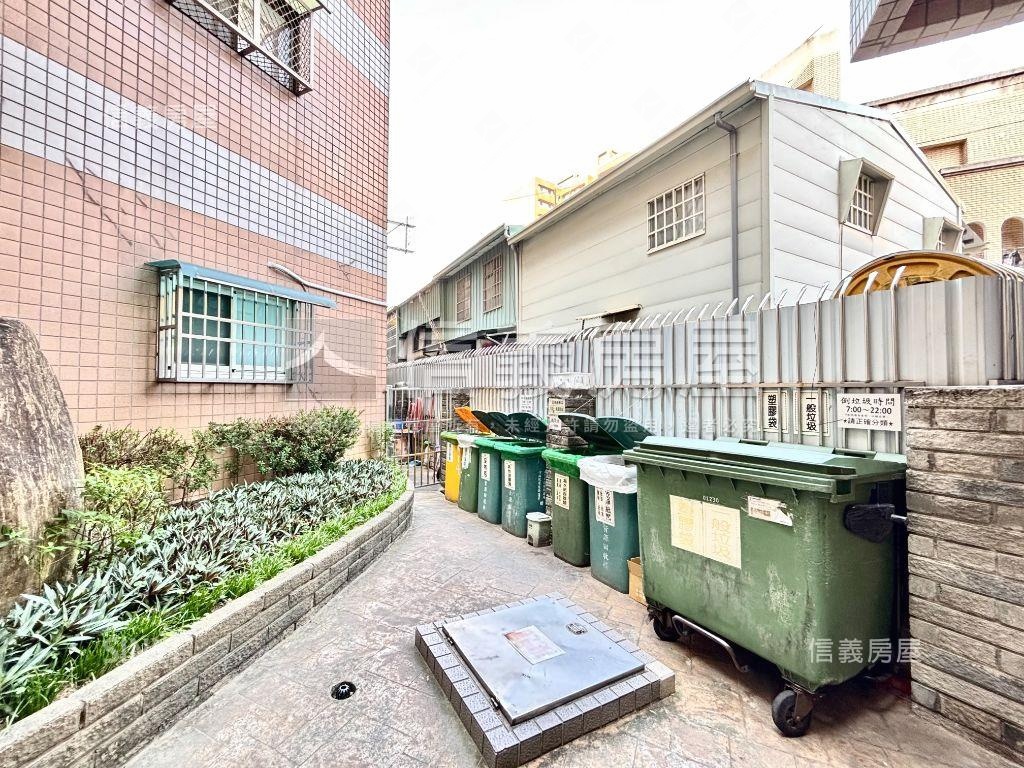近五權車站住店房屋室內格局與周邊環境