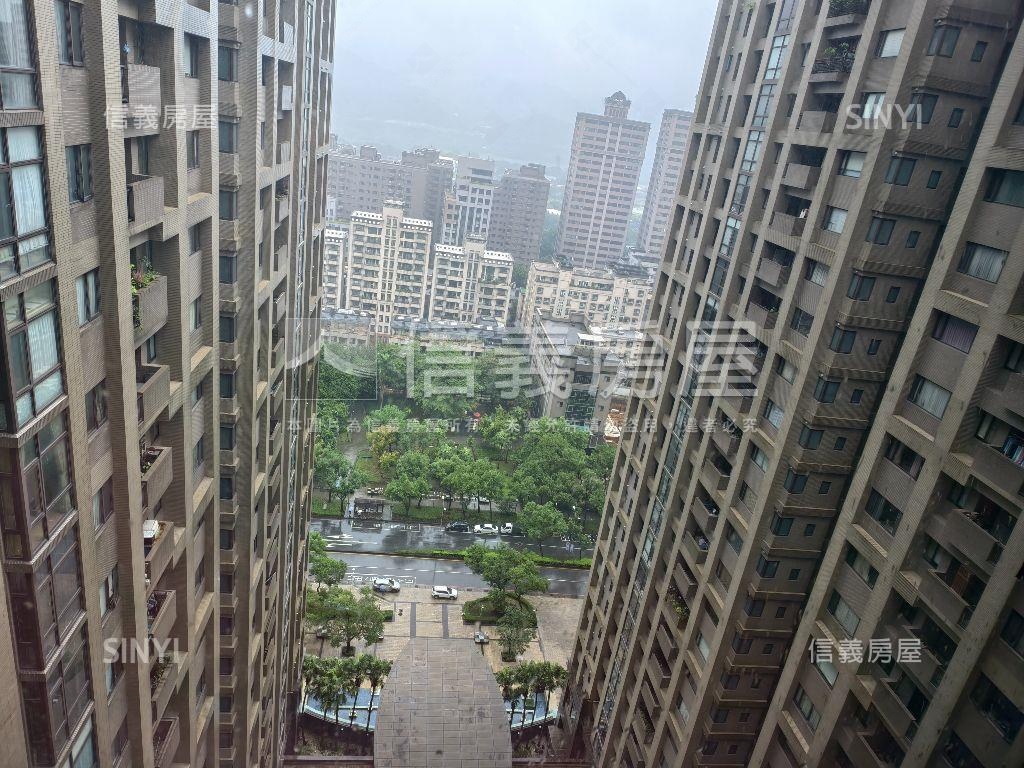 大學哈佛景觀視野高樓兩房房屋室內格局與周邊環境