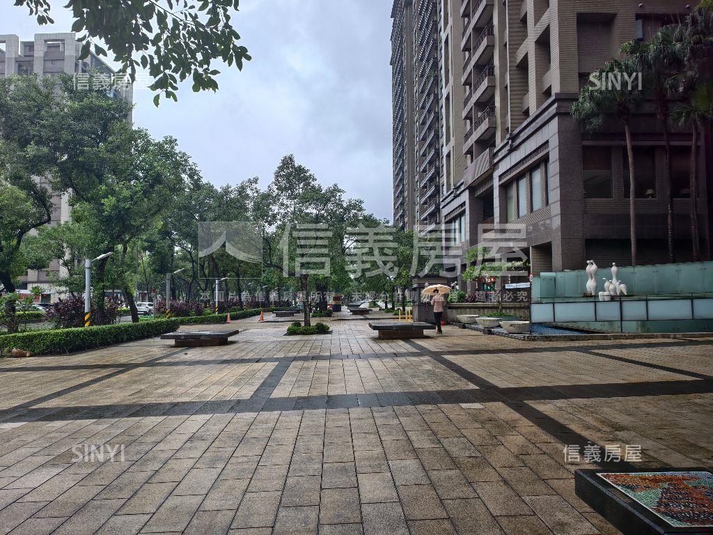 大學哈佛景觀視野高樓兩房房屋室內格局與周邊環境