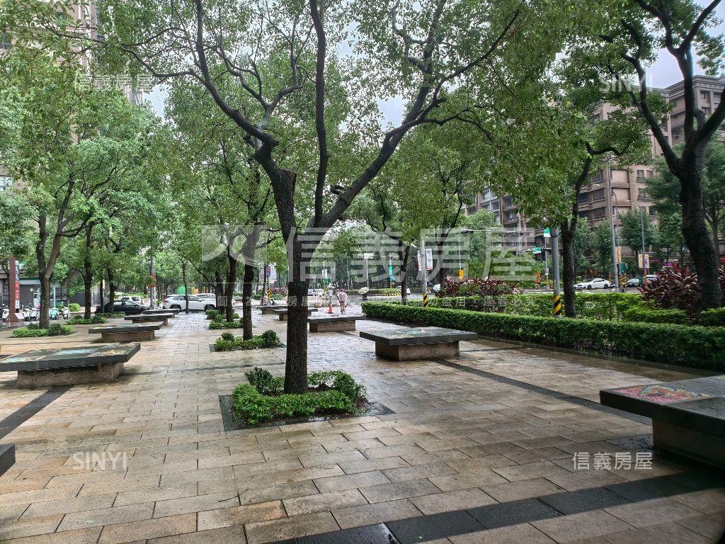 大學哈佛景觀視野高樓兩房房屋室內格局與周邊環境