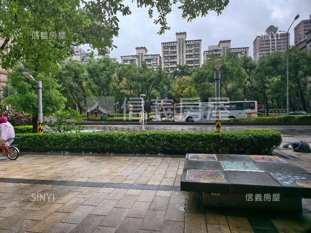 大學哈佛景觀視野高樓兩房房屋室內格局與周邊環境