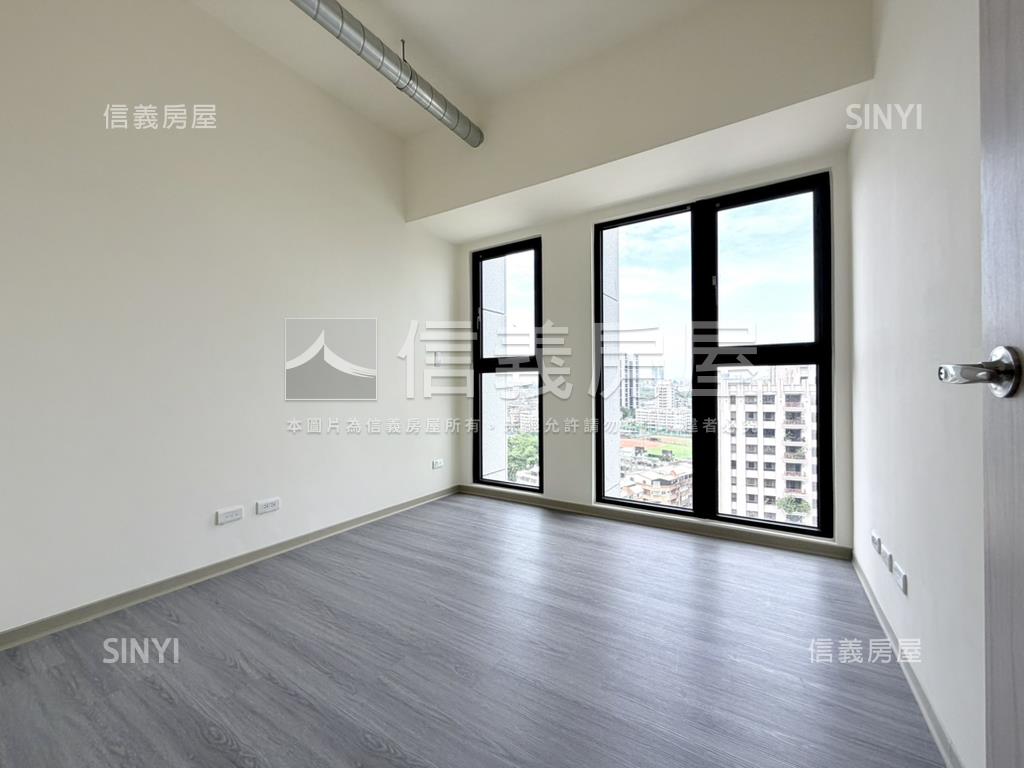 正市中心ＶＶＳ１剛交屋房屋室內格局與周邊環境