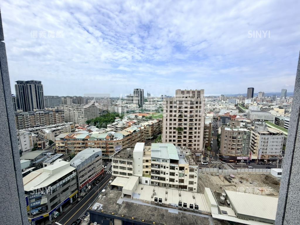 正市中心ＶＶＳ１剛交屋房屋室內格局與周邊環境