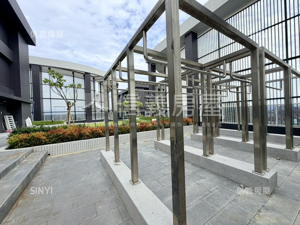 正市中心ＶＶＳ１剛交屋房屋室內格局與周邊環境