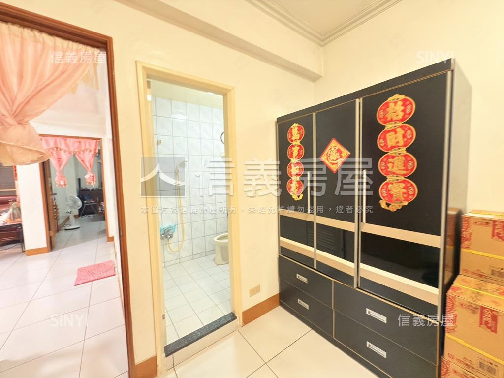 誠售＊榮星方正明亮寓房屋室內格局與周邊環境