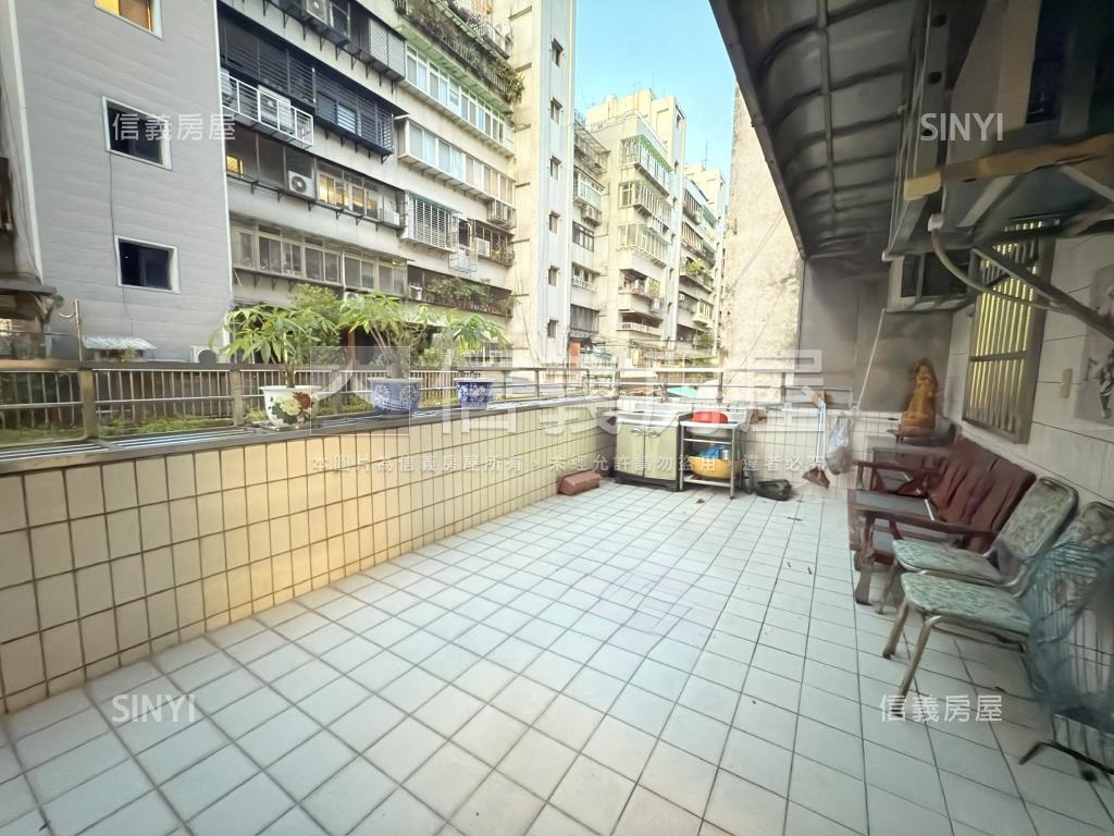 誠售＊榮星方正明亮寓房屋室內格局與周邊環境