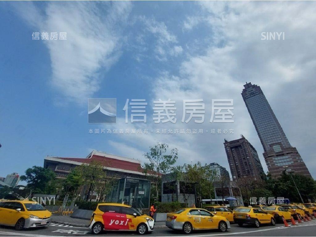 富比仕稀有車位房屋室內格局與周邊環境