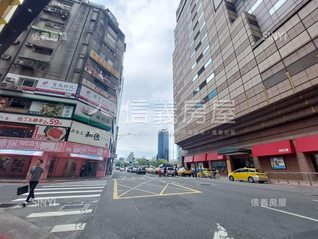 富比仕稀有車位房屋室內格局與周邊環境