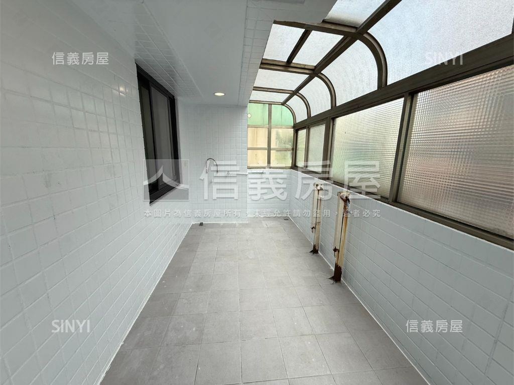 南區中山醫文心大鎮美三房房屋室內格局與周邊環境