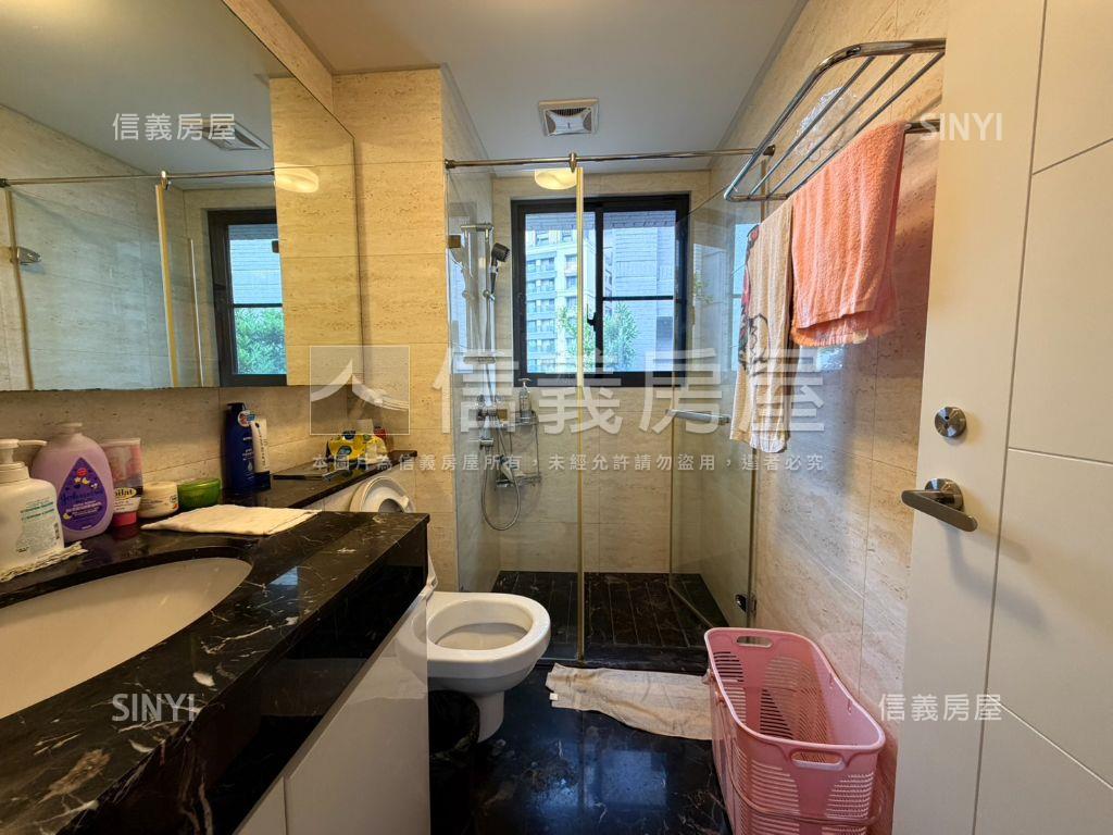 文華苑高樓層裝潢露台豪邸房屋室內格局與周邊環境