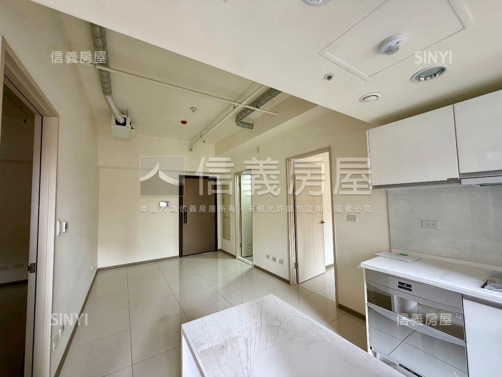 七期旁仰星殿兩房車位房屋室內格局與周邊環境