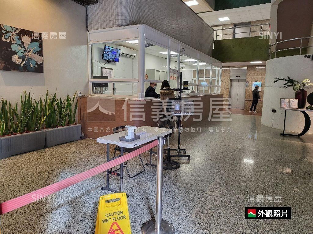 專任亞細亞高樓辦公附車位房屋室內格局與周邊環境