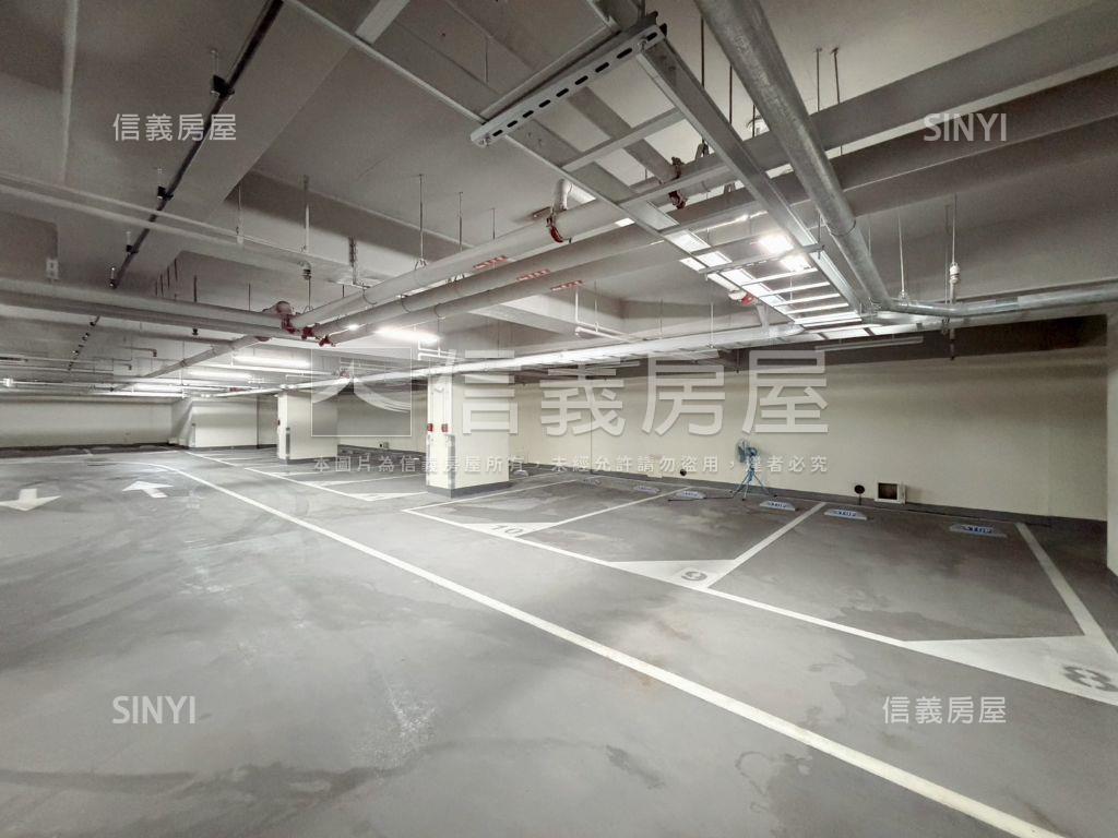 拉拉漾高樓視野戶兩房平車房屋室內格局與周邊環境
