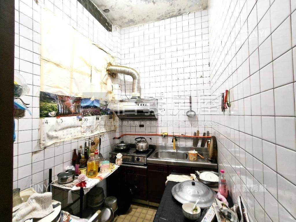 萬芳興隆低總金店面房屋室內格局與周邊環境