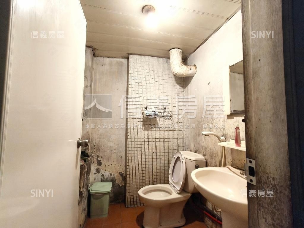萬芳興隆低總金店面房屋室內格局與周邊環境