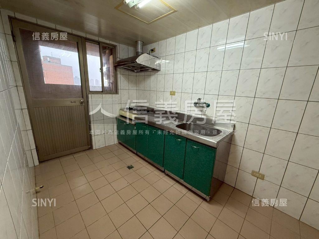 埔心優質社區三房車位房屋室內格局與周邊環境